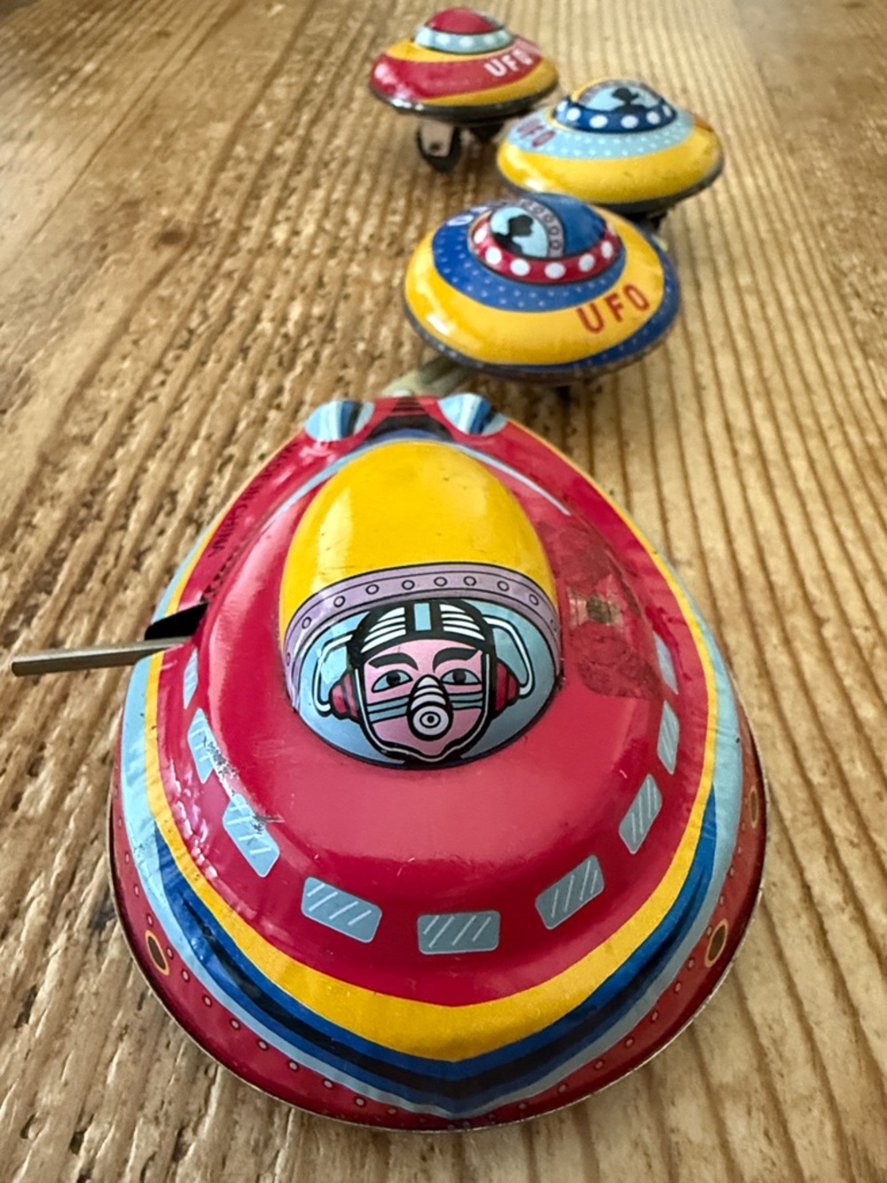 VTG | UFO Fleet Tin Litho Toy - Picture 2 of 9
